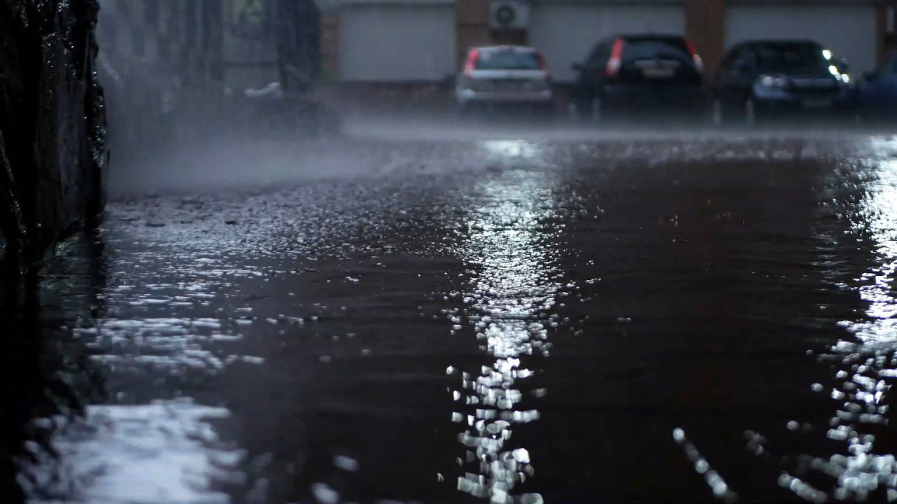 Heavy Night Thunderstorm on Town Street – 10 Hours of Deep Rain & Thunder Rumble