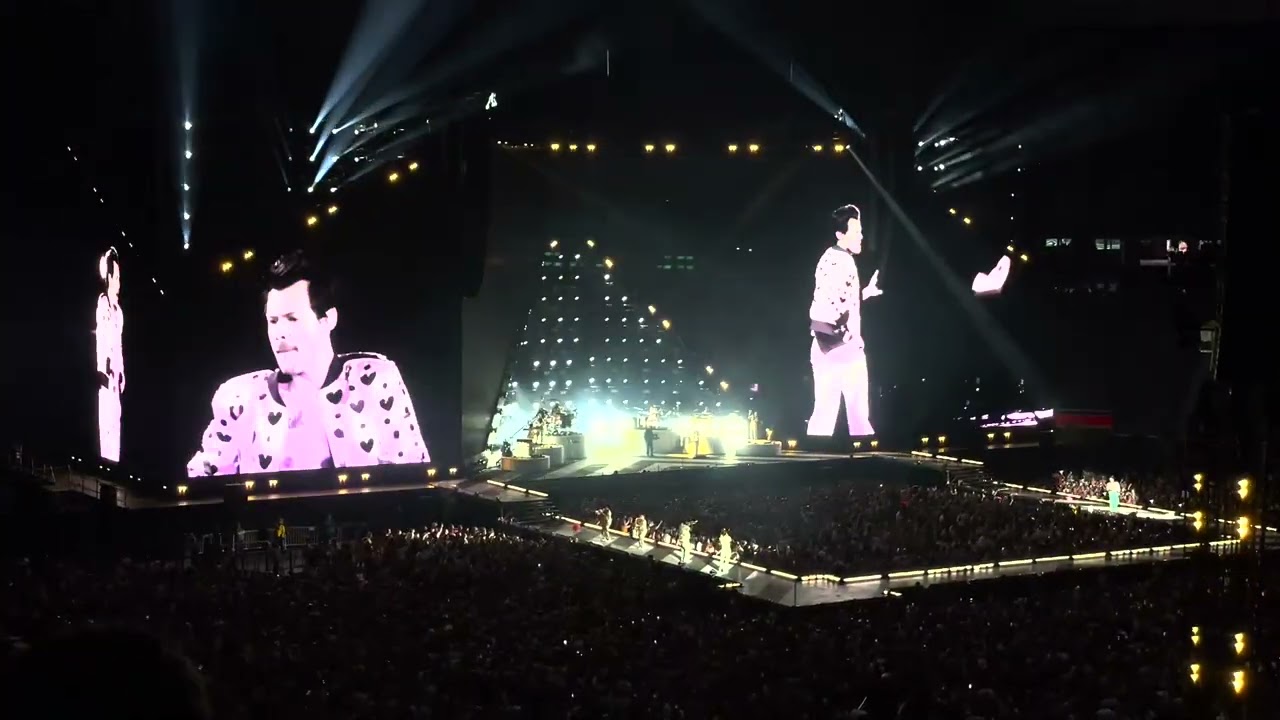 Harry Styles - Cinema, Live at Johan Cruijff ArenA Amsterdam, 6th June 2023