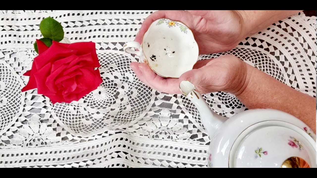 Tea Leaf Reading Demonstration