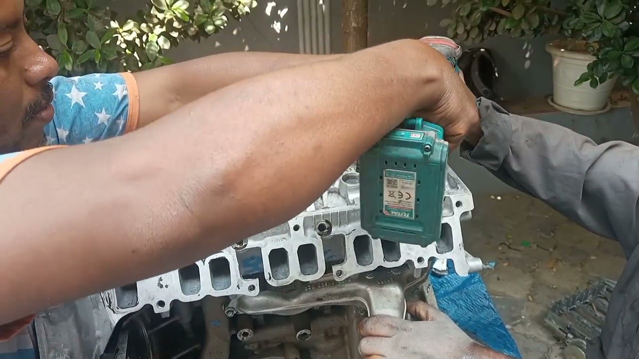 Ford renger 2.2 TDCI engine rebuild part1 