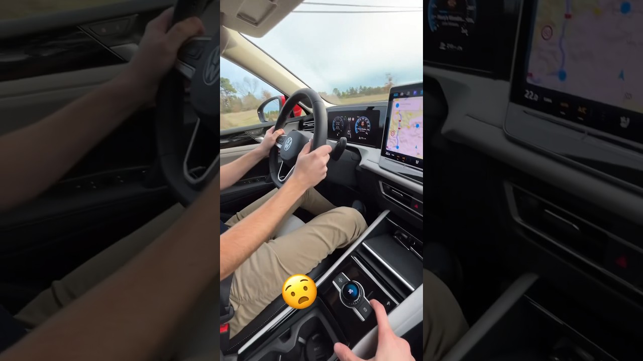New VW Tiguan: Activating parking break during driving=belt tension &emergency breaking! 🆘 #shorts