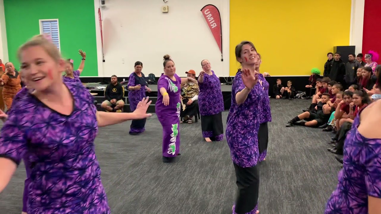 Female Staff Siva Samoa Manurewa Intermediate