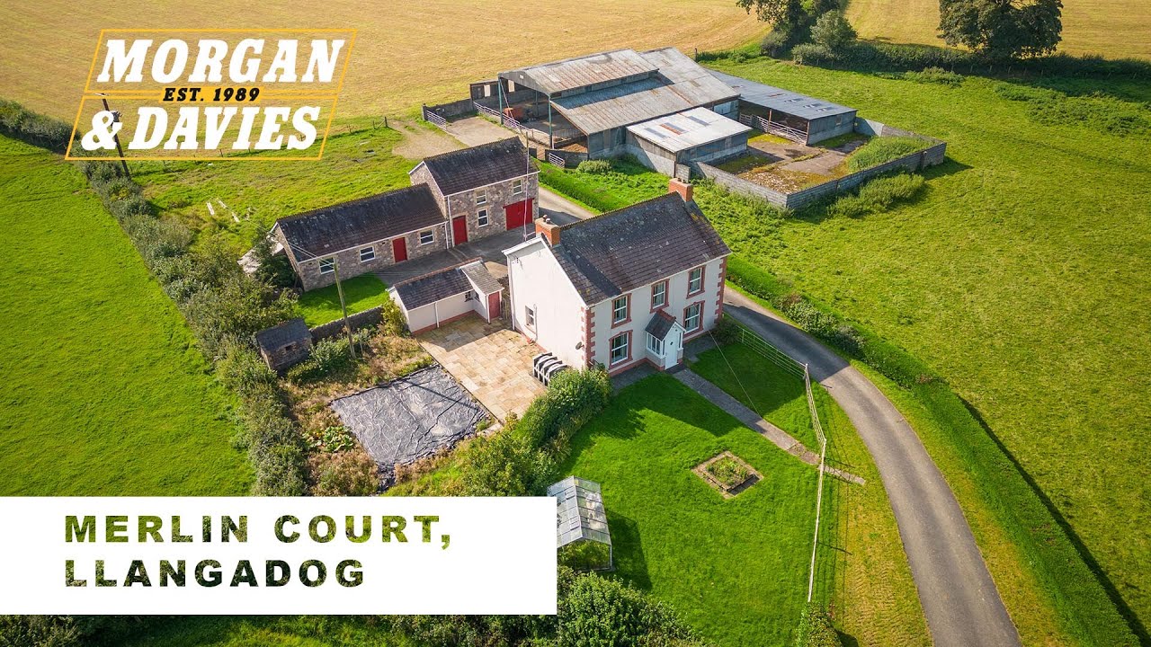 Merlin Court, Llangadog