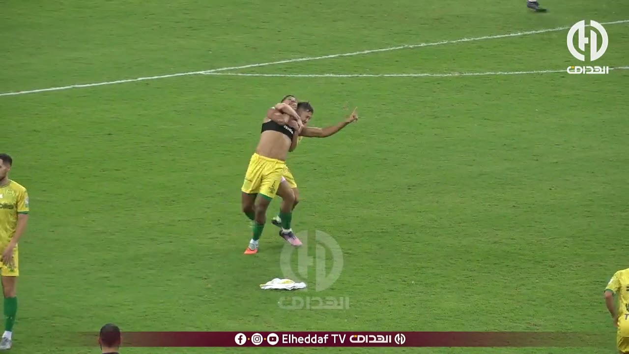شــــاهد.. هدف بوط القاتل لشبيبة القبائل في شباك إتحاد خنشلة بعدسة الهدّاف