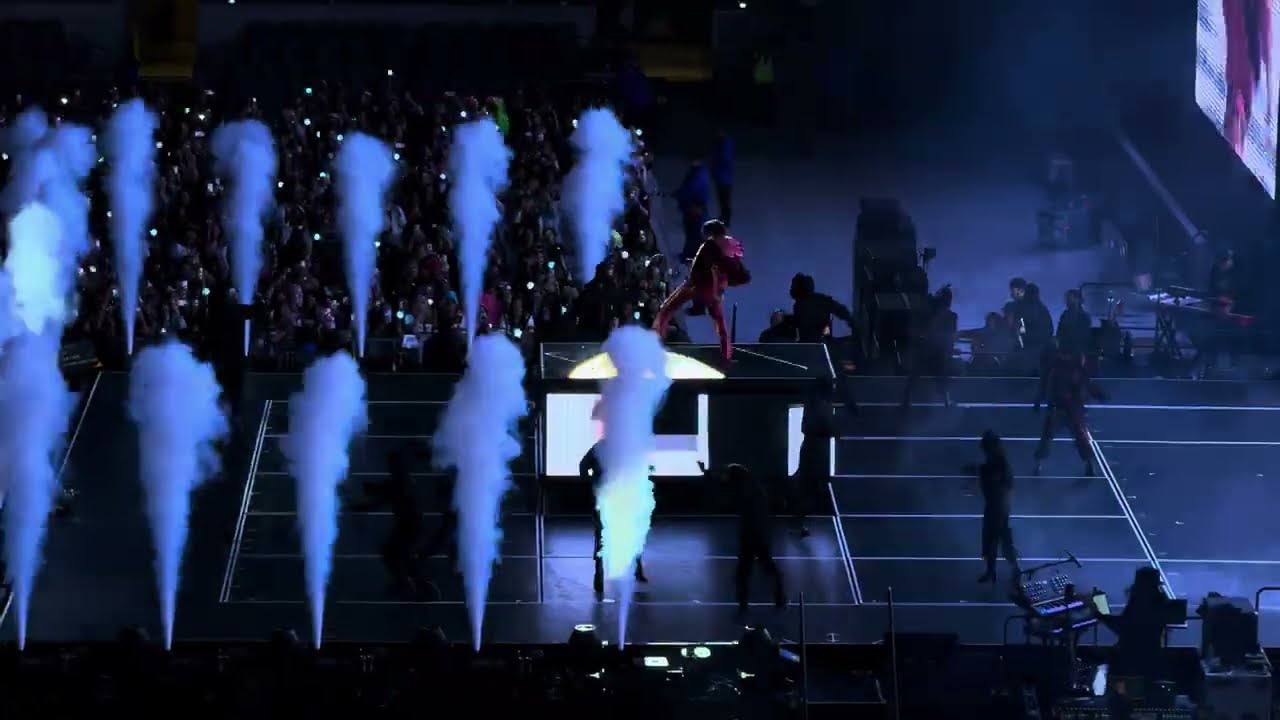 [4KHDR/60FPS] j-hope - MORE @ LA D2 HOTS Tour 4/6/2025