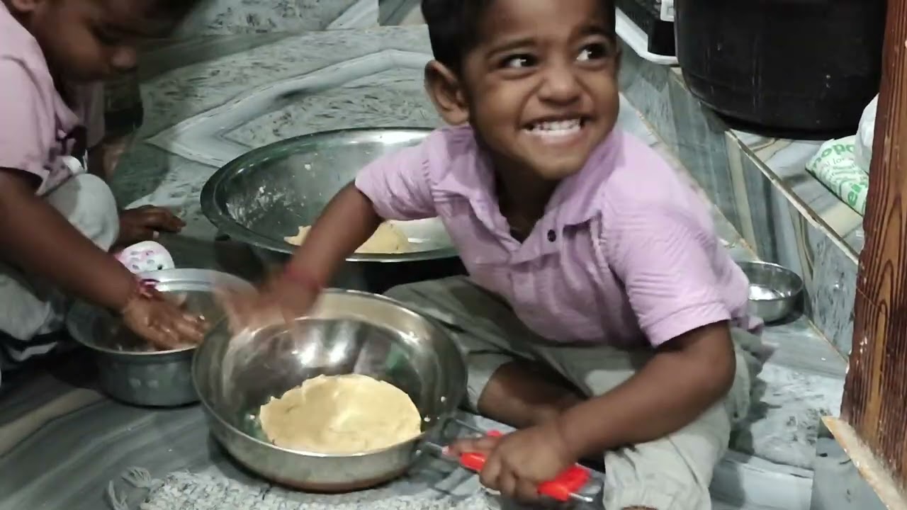 Twin mini Chefs in the Kitchen 👶👶 | Making Roti with Atta