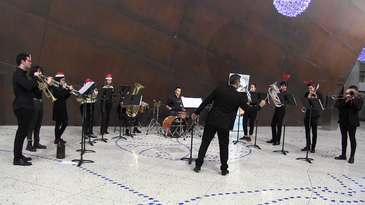 KONTZERTU AURREKO MUSIKA. GRUPO DE METALES DEL CONSERVATORIO DE BILBAO. FELIZ NAVIDAD