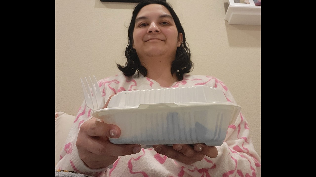 Taste-testing Curry Chicken with Rice from King Noodle