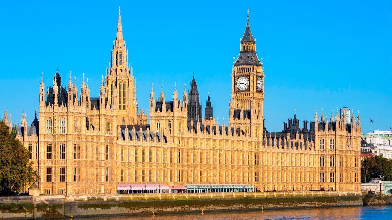Secrets of the Royal Palaces S03E02 - Westminster - History Xtra