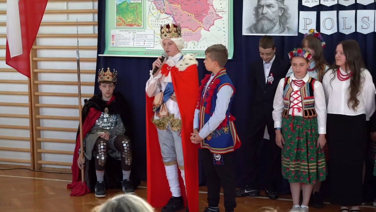 Akademia z okazji Narodowego Święta Trzeciego Maja - klasy IV-VIII 2025 r.