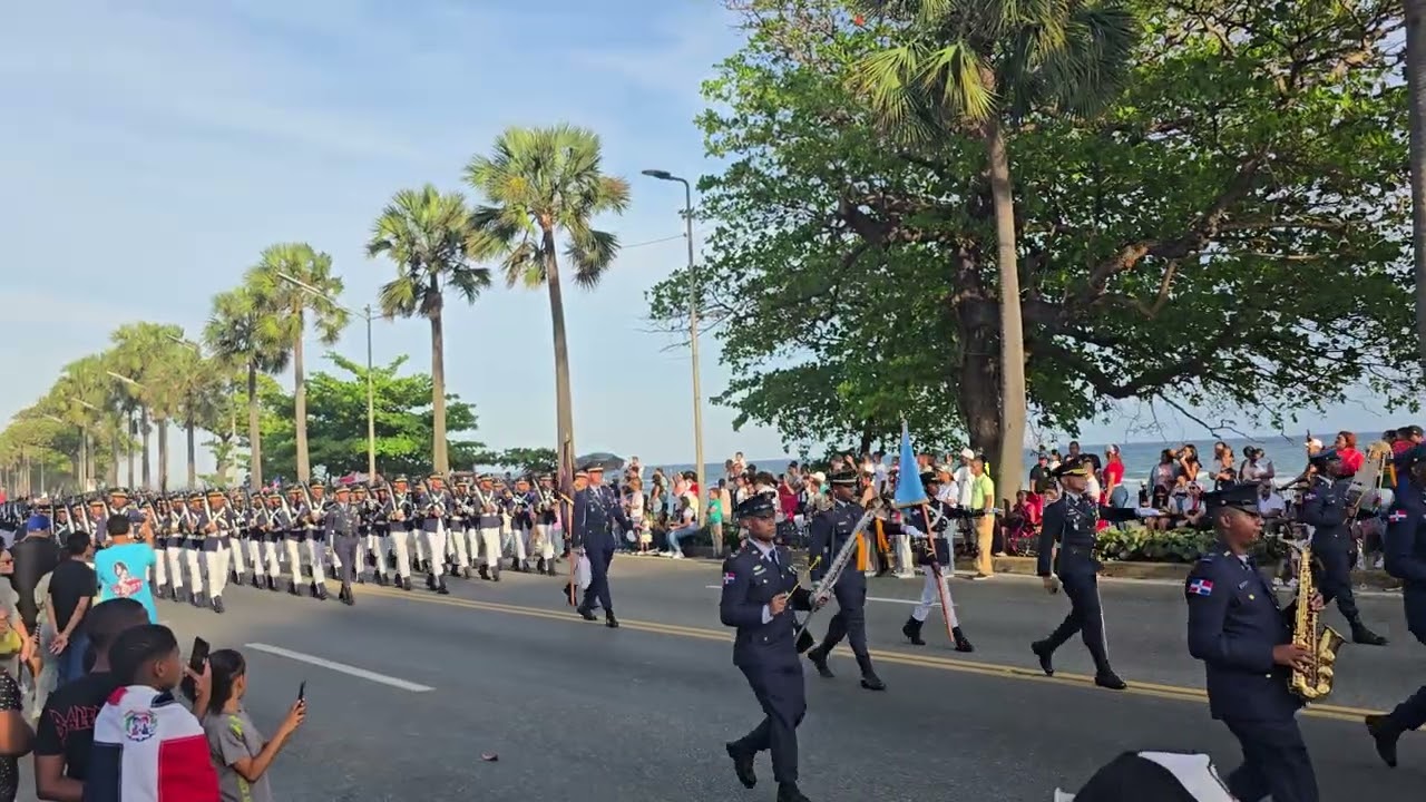 Desfile militar Santo Domingo 27 de  Febrero 2026 ( FARD )