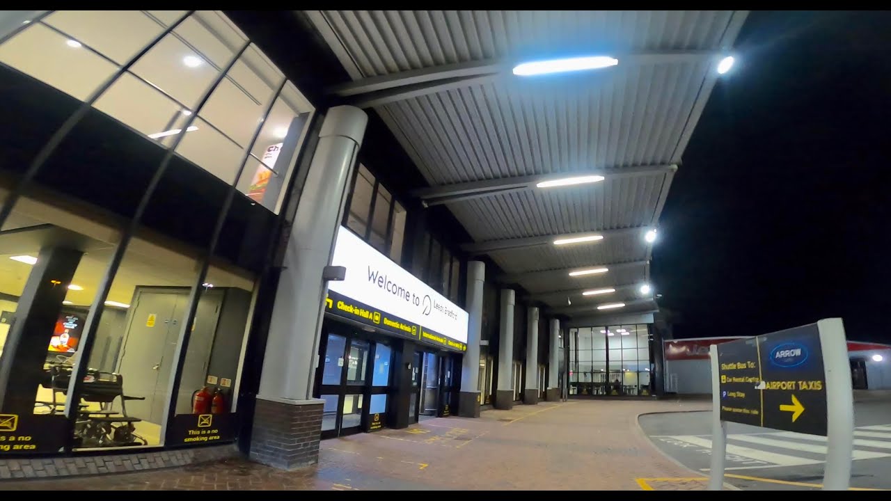 Leeds Bradford International Airport Tour / Airport Vlog and Jet 2 Flight to Lanzarote (Hyper lapse)