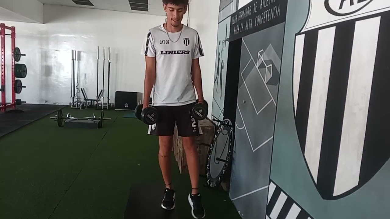 READAPTACION.L.C.A A LOS 3 MESES  DE CIRUGÍA GIMNASIO 