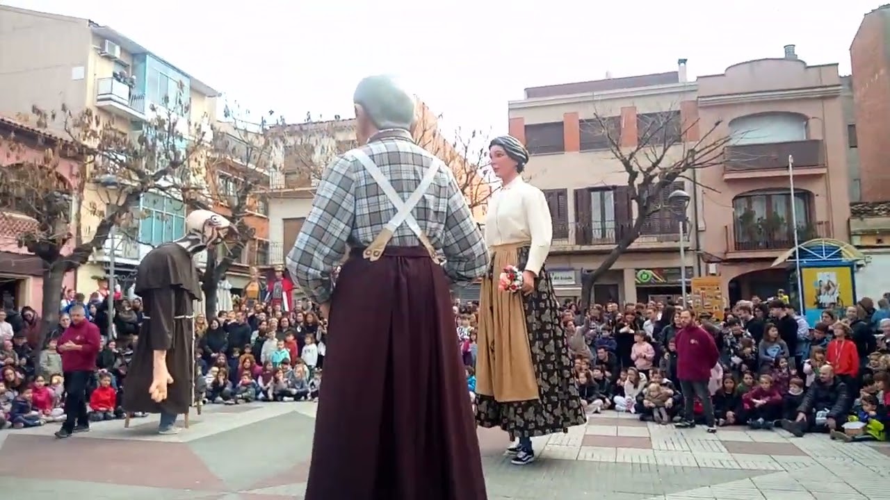 GEGANTS DE NAVARCLES (EL BEQUETETRO)