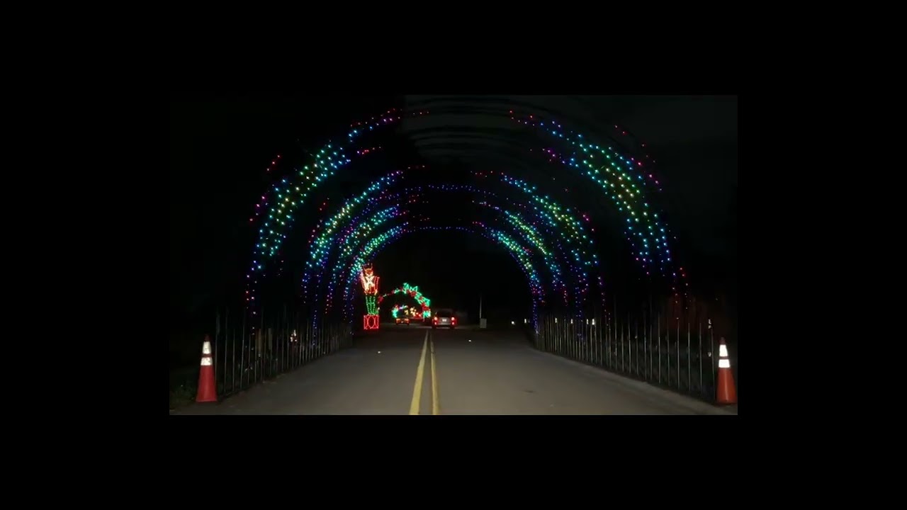 “Holiday Fantasy of Lights” drive thru Christmas Lights event 🎄⭐️☃️🎅🎉🪅🎁🫶❄️🎊