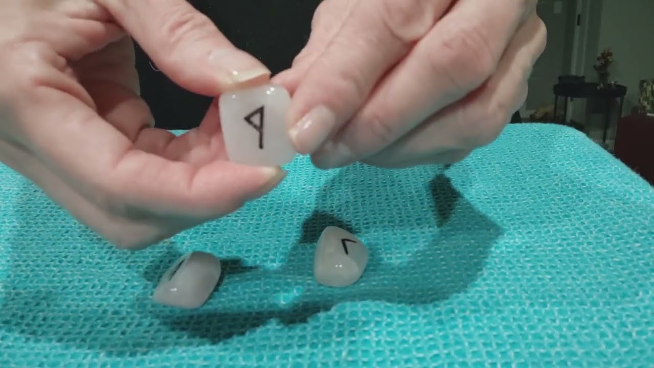 Aetts - are you ready for Wunjo (satisfaction)? #runes #spirituality 