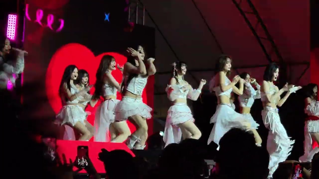 260208 BNK48 -  @ Kaze Stage - Japan Expo Thailand 2026