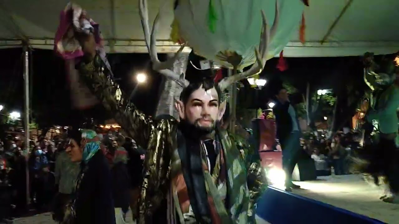 POPURRI DE CHILENAS- BANDA MONARQUIA EN VIVO EXPLANADA DE LA LIBRE EXPRESION HUAJUAPAN  DE LEON