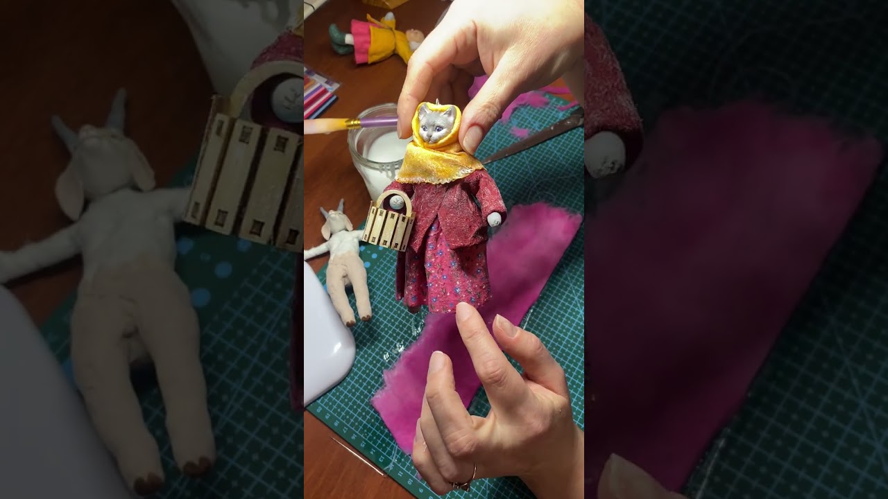 Юбка для ватной игрушки. Самый легкий способ.  Часть 1