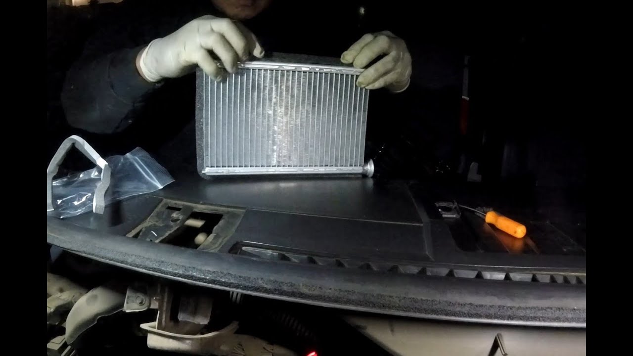 Ford F-650 F-750 heater core replacement
