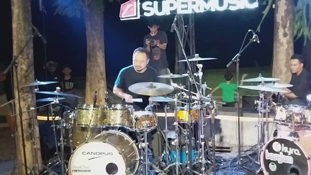 NGUBER DRUMMER - RAYENDRA SUNITO PERFOM