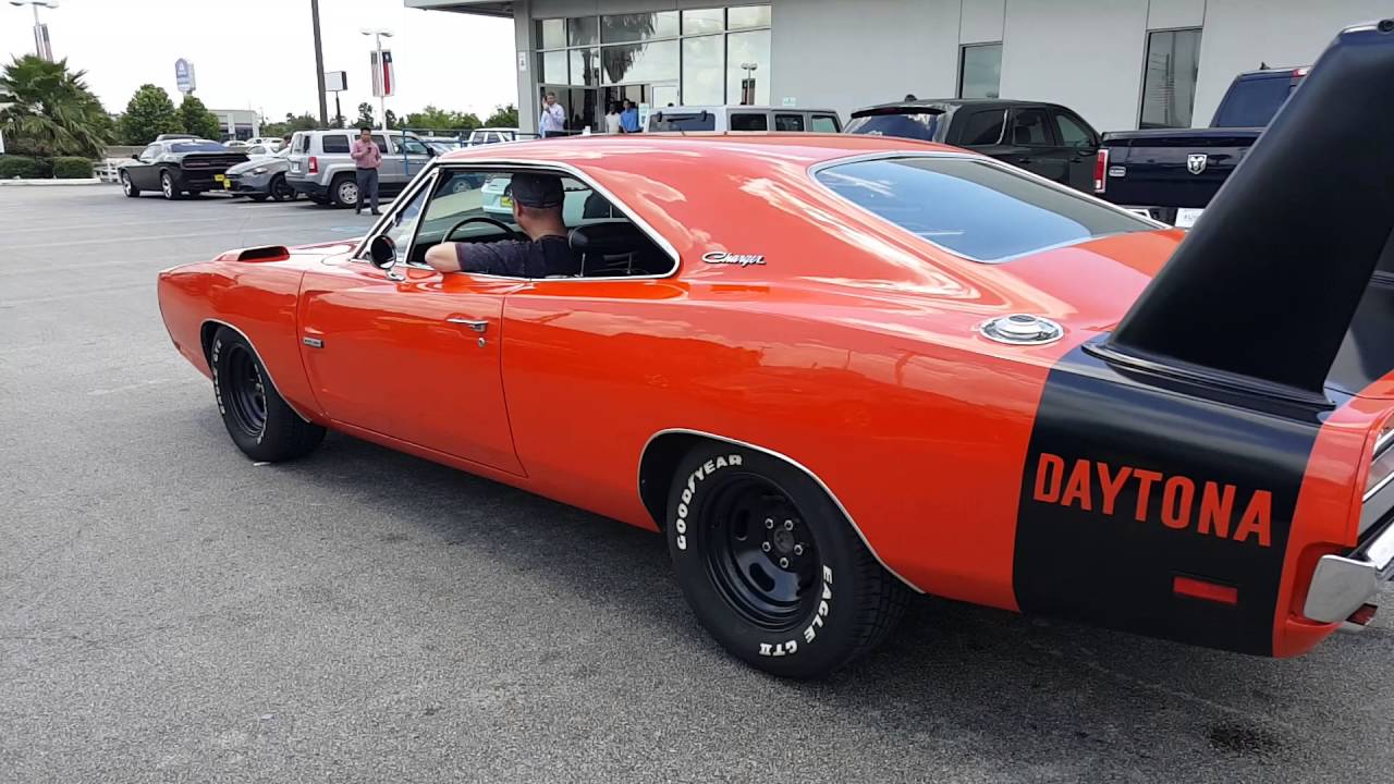1969 Dodge Charger Daytona burnout.
