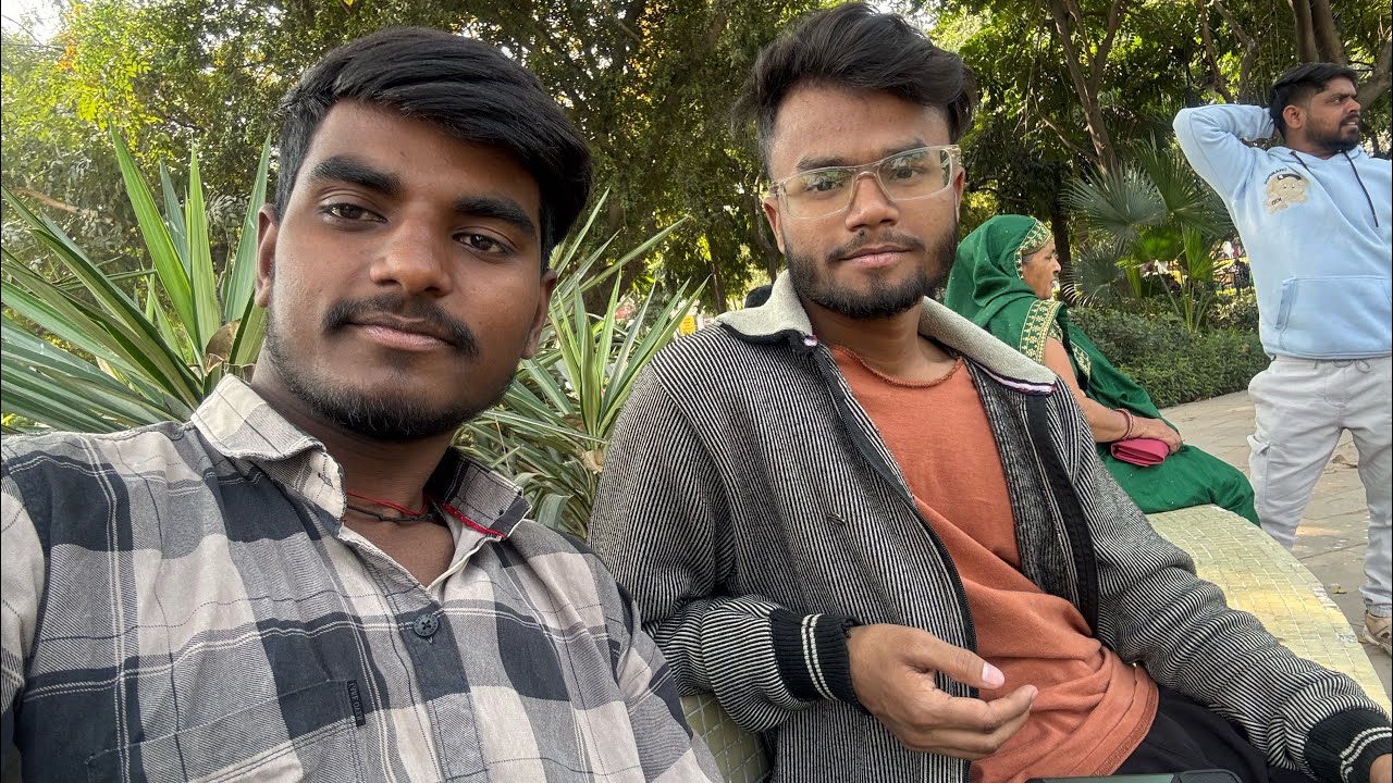 Masti time enjoy your friends ❤️❤️. Please like and subscribe my channel 
