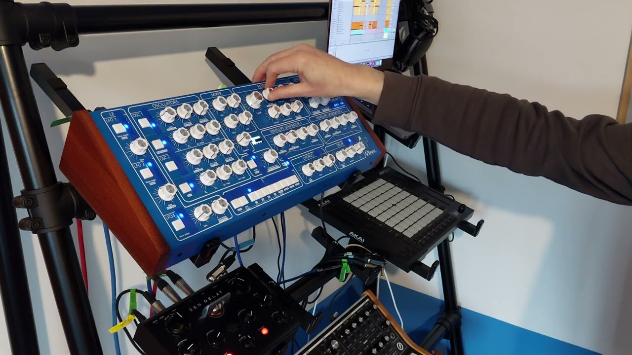 Melodic Techno | GS Music e7 Multitimbral Synth | TeknoBaby |
