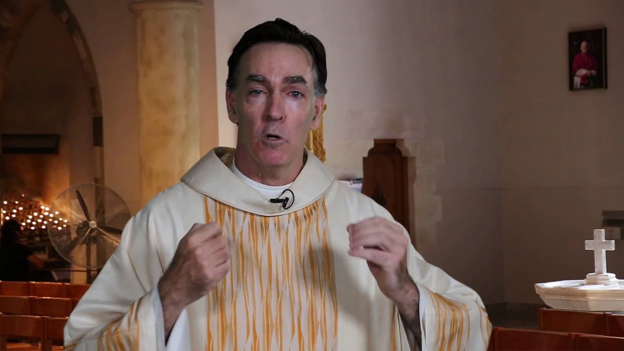 The Most Holy Body and Blood of Christ - Two-Minute Homily: Fr Bryan Roe