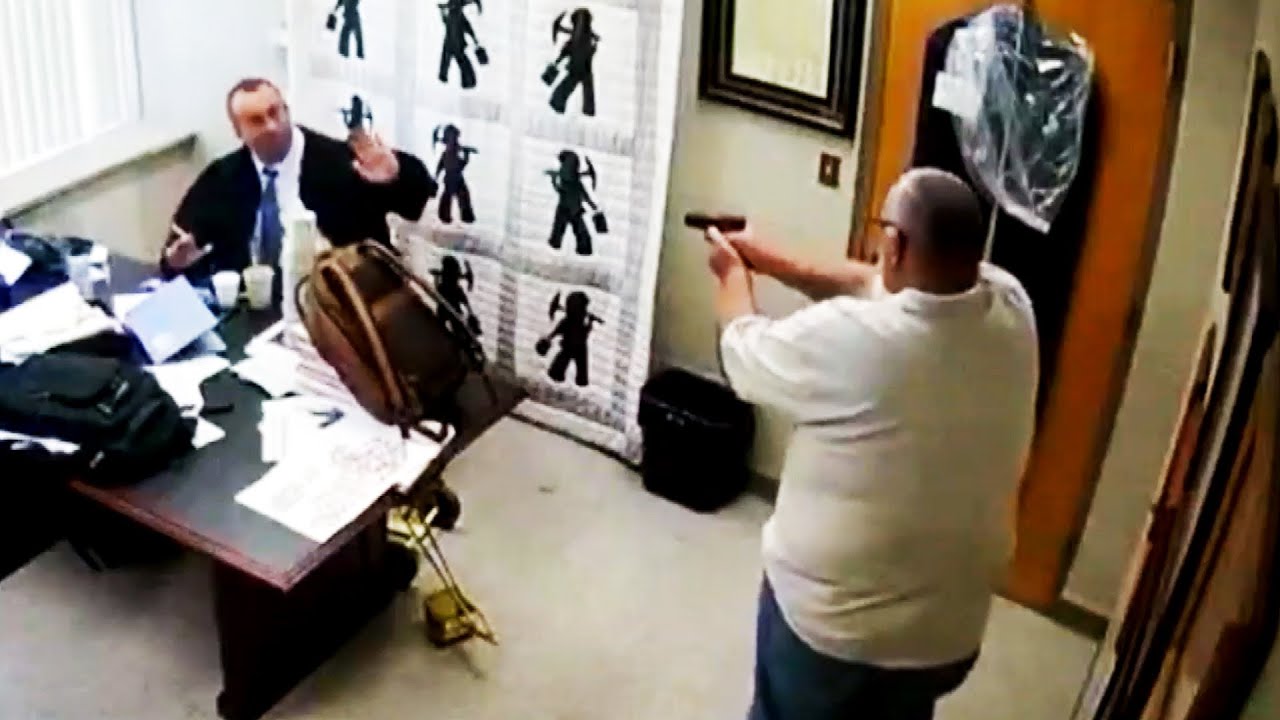 Sheriff Allegedly Tried to Call Daughter From Judge's Phone