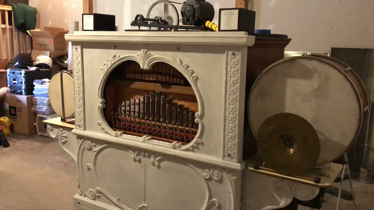 Wurlitzer 145-B Under the Double Eagle