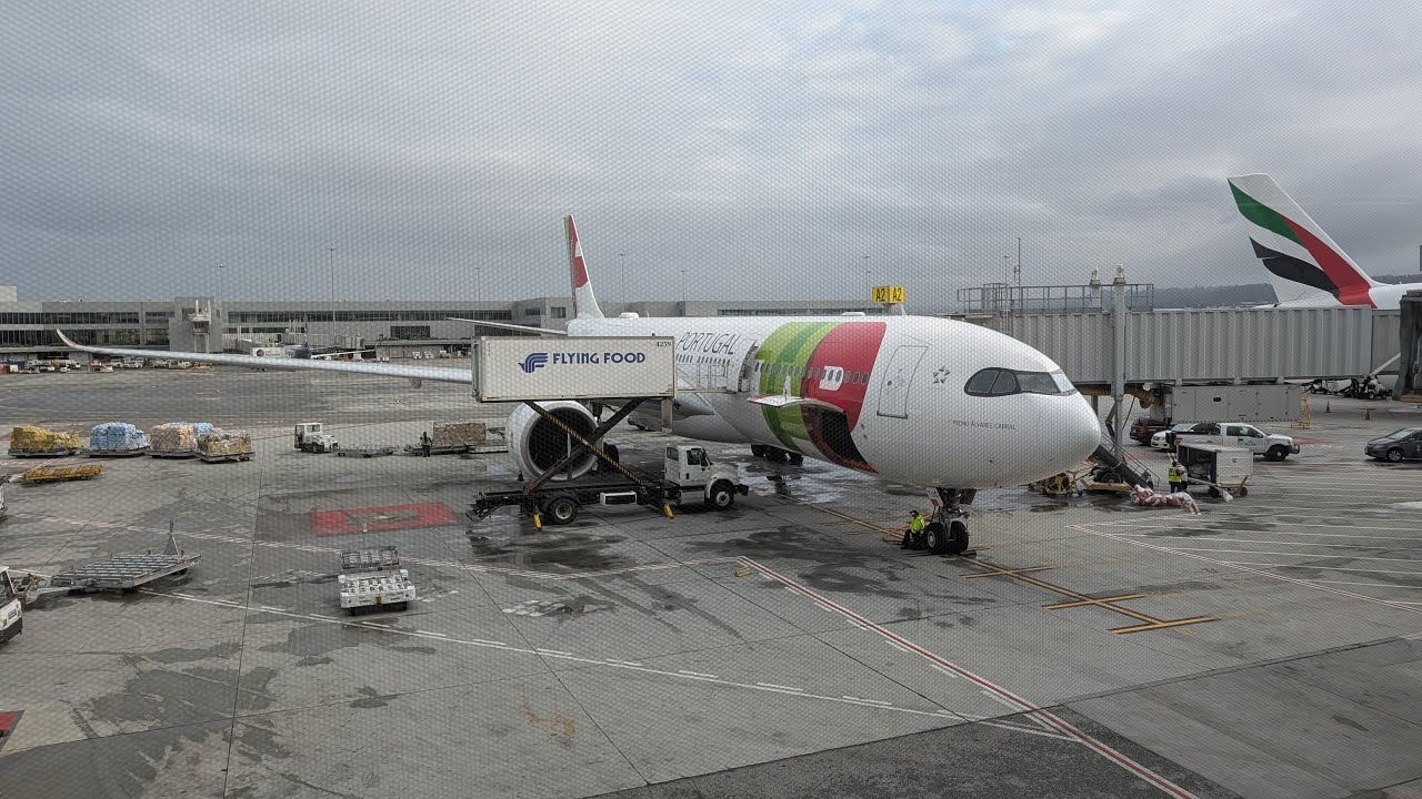 Overnight delay + flying TAP Air Portugal's Airbus A330-900neo to Lisbon