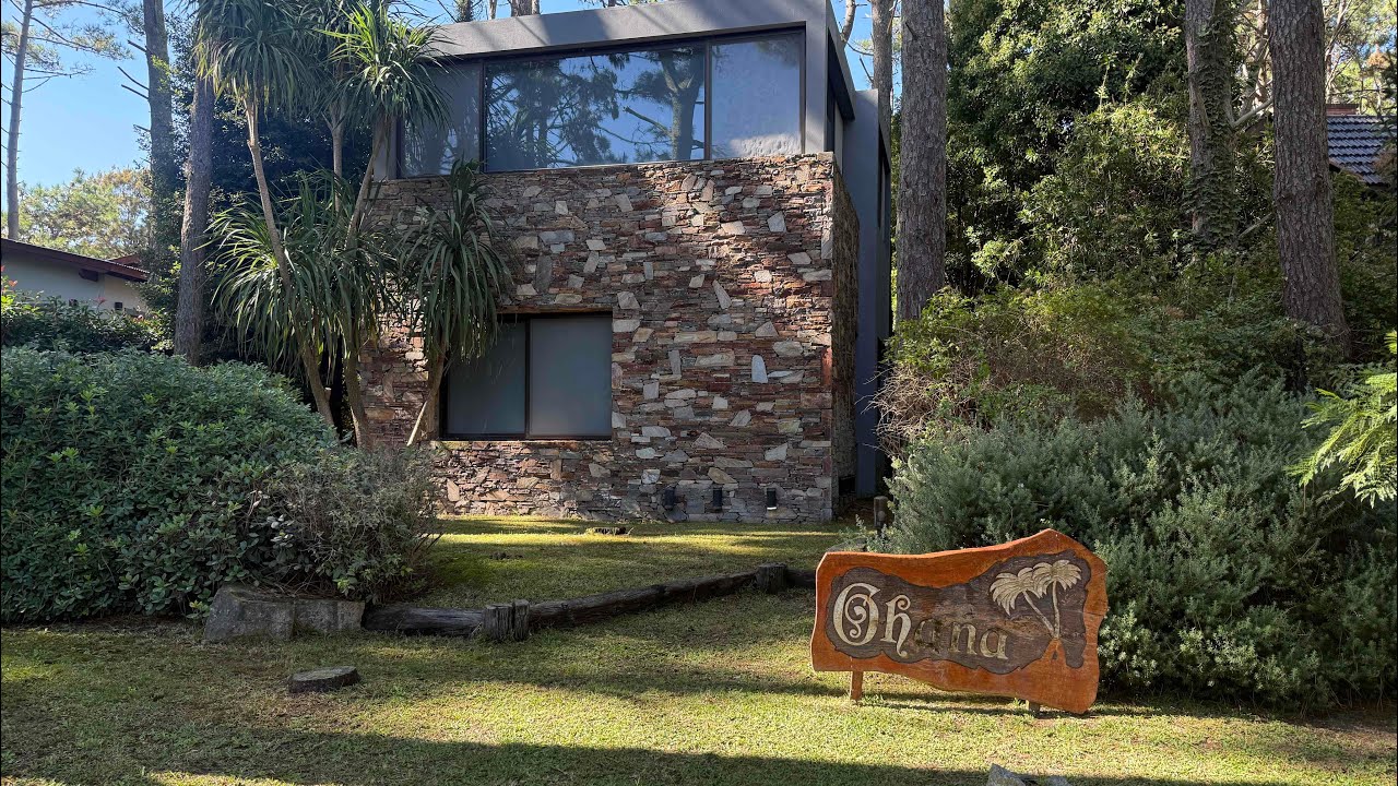 Casa de lujo en Mar de las Pampas, muy cerca del mar y el centro