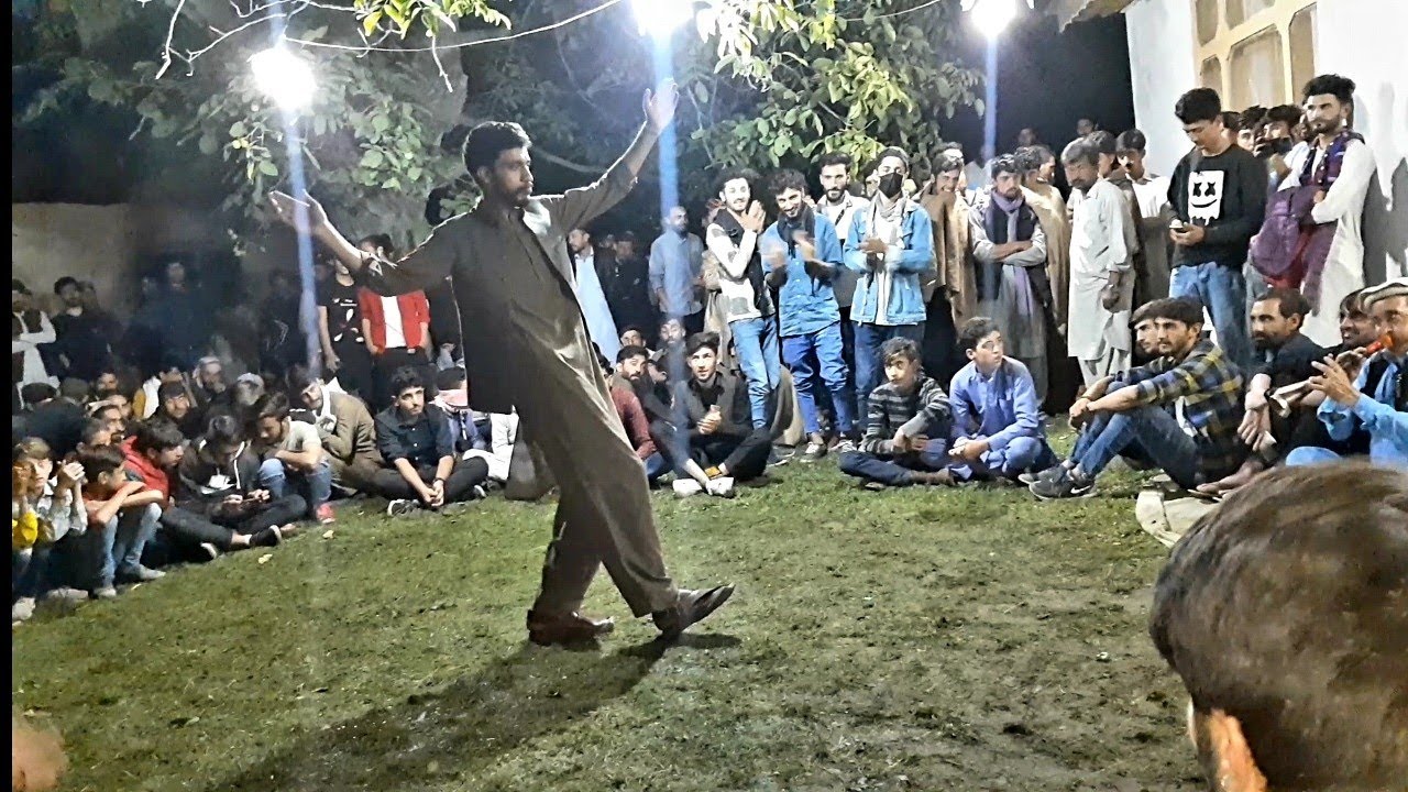 Chitrali Dhool Ishtook | Khaliq Dad Laqani Dance | Chunj Program 2022 |