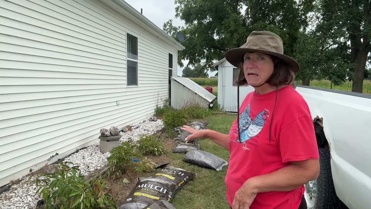 Preparing the South Garden for Future Plants/ Revamp Peony Row/ Mulch Big Project/ Homesteading Life