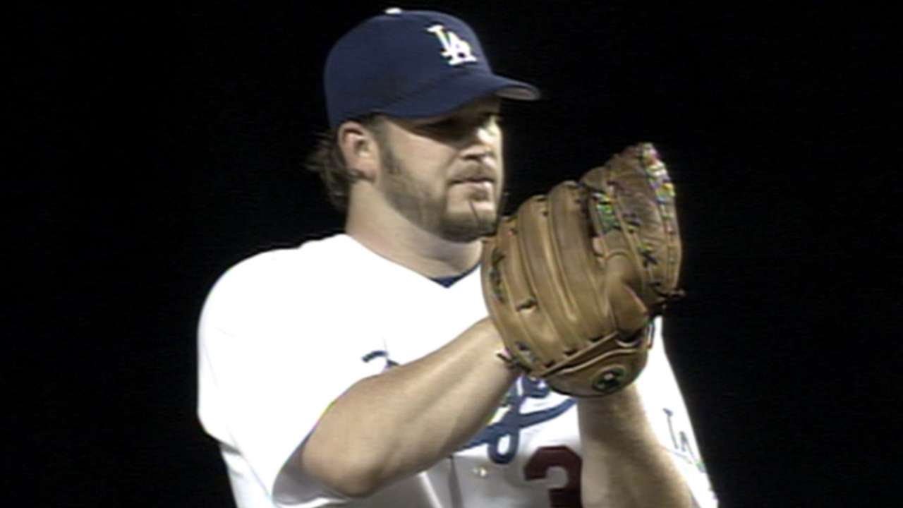 Brad Penny strikes out four D-backs in the 2nd