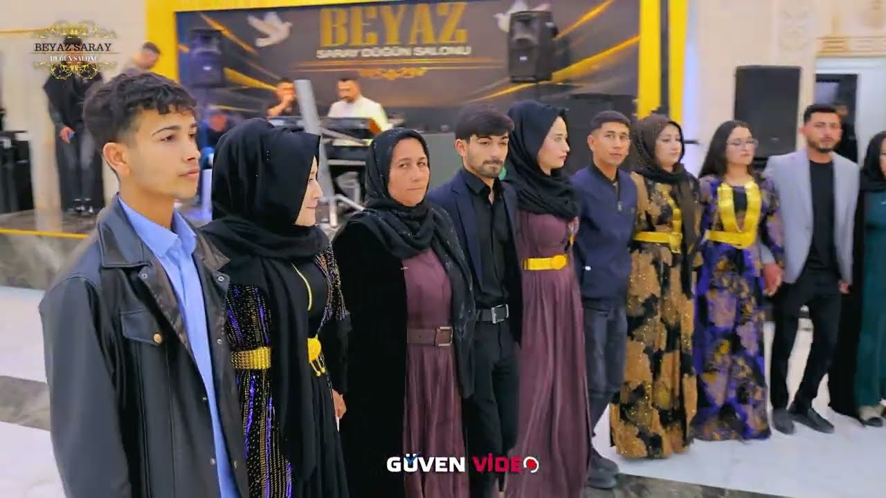 Beyaz Saray | Ceylan Ailesi - Şaha & Halil  (Part 1)