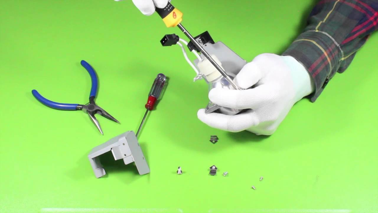 How to reuse the housing of projector lamp on BENQ 5J.J3T05.001