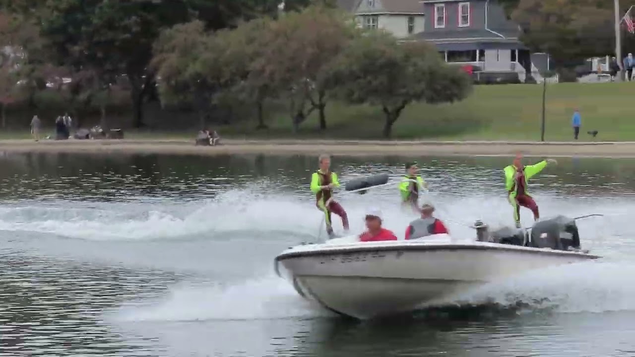 More awesome skiing moves on Lake Anna in Barberton, Ohio