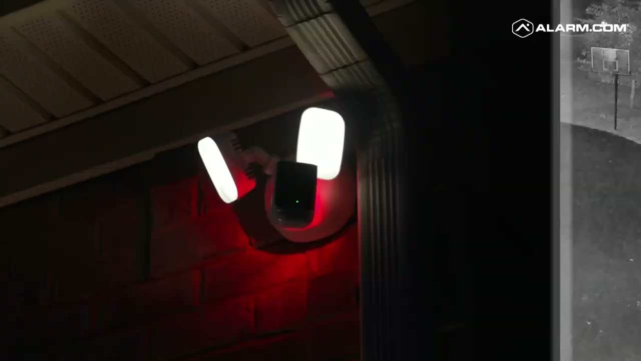OUR AI FLOODLIGHT CAMERA PROTECTS YOUR DRIVEWAY