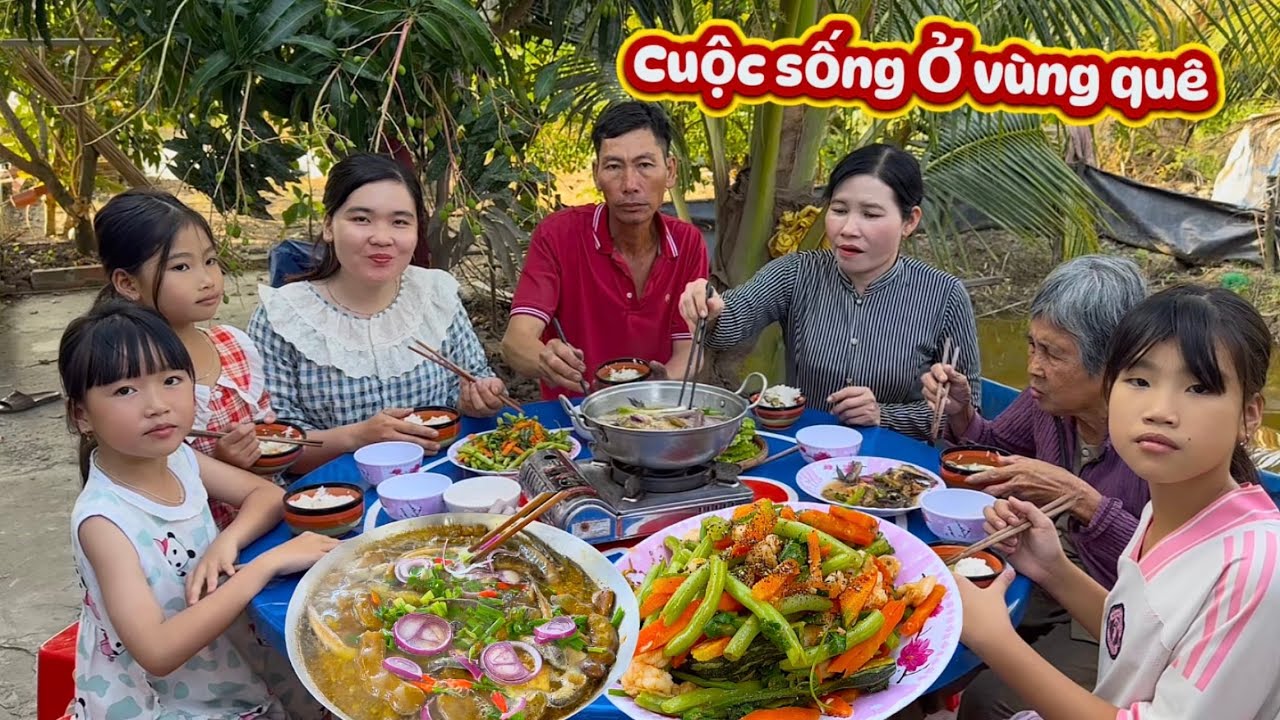 Cả Gia Đình Sum Hợp Làm Bữa Cơm Với Món Cá Kèo Kho Lạc”và Món Tôm Xào Thập Cẩm Ăn Quá Đã