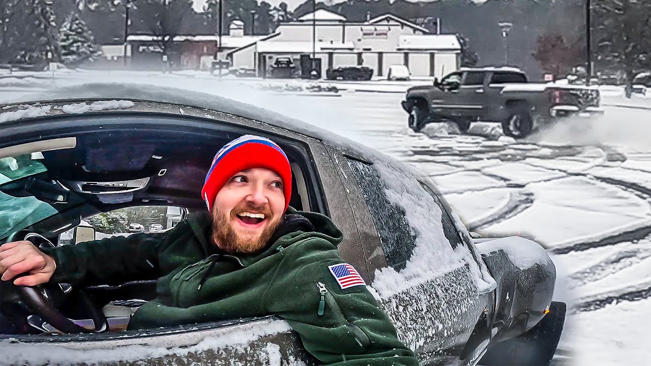 DRIFTING MY DUALLY IN THE SNOW!!!