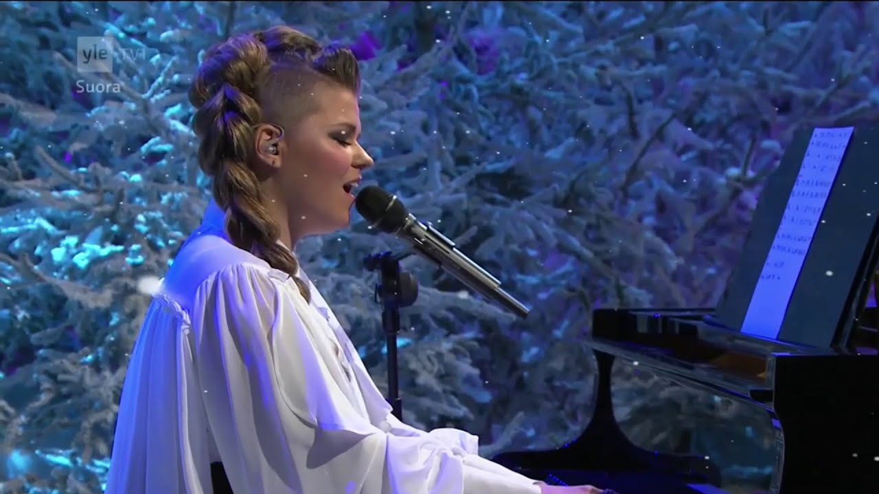 Saara Aalto - Kerran Joulukuun Aikaan (Kuusijuhla 2020, YLE TV1)