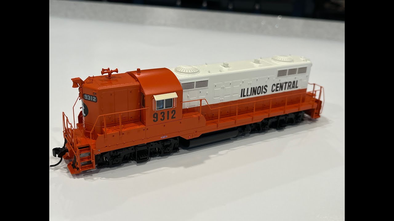 Product Review:  Walthers Proto GP9 Phase III, Illinois Central. July 2024