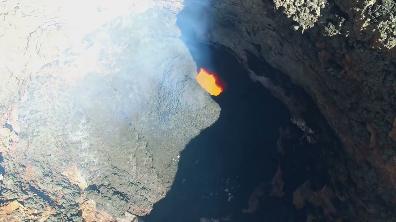 2016. Volcano Villarica Chile 🇨🇱, Vulcan Villarico Chile 🇨🇱. View inside