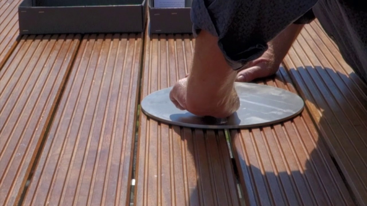 sonnenanker Sonnenschirmständer aus Edelstahl für schwere Schirme auf Terrassendielen