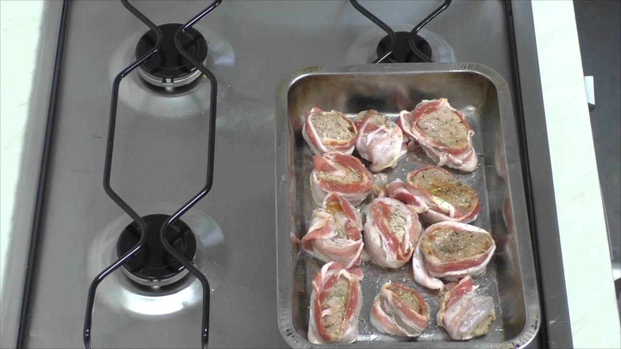 Baconbe göngyölt szűzérme zöld bors mártással és burgonyapürével by Fókusz