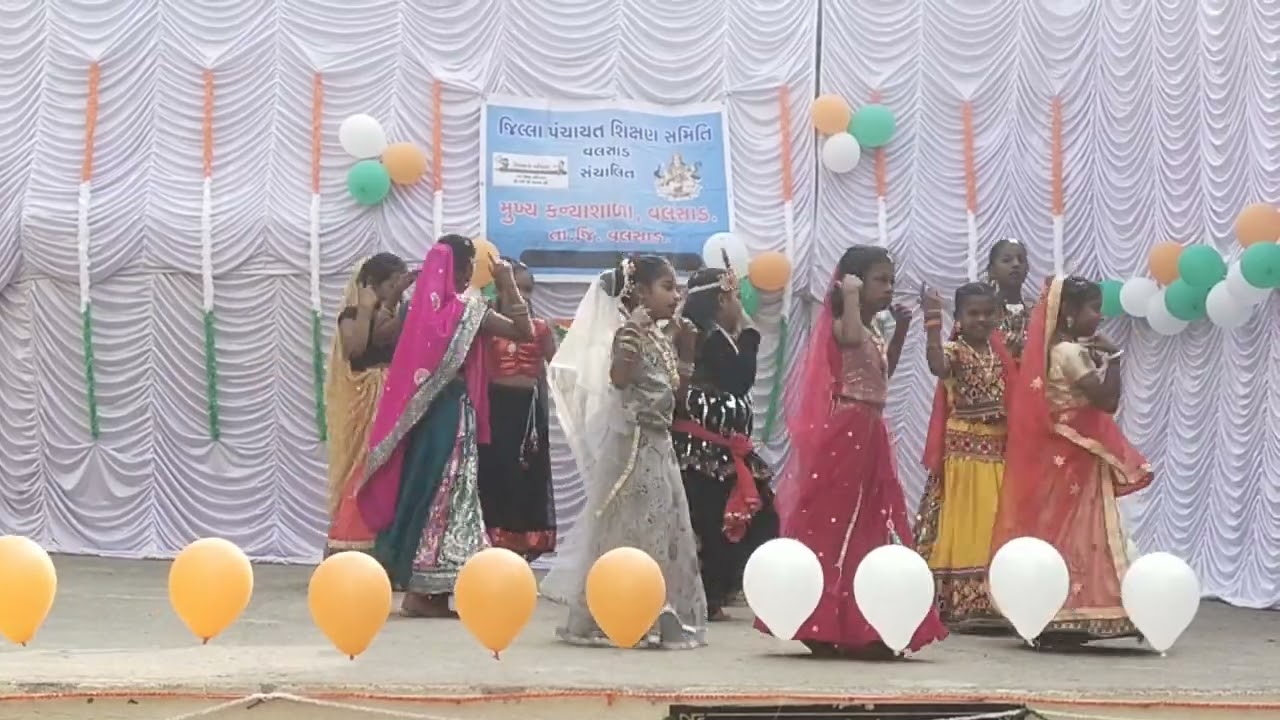 jo he albela naino vala... mukhya kanya school