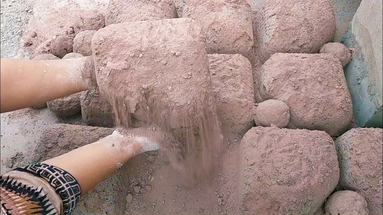 ASMR: super dusty creamy gritty red sand crumble dry on floor+in water+dipping/🤤💯