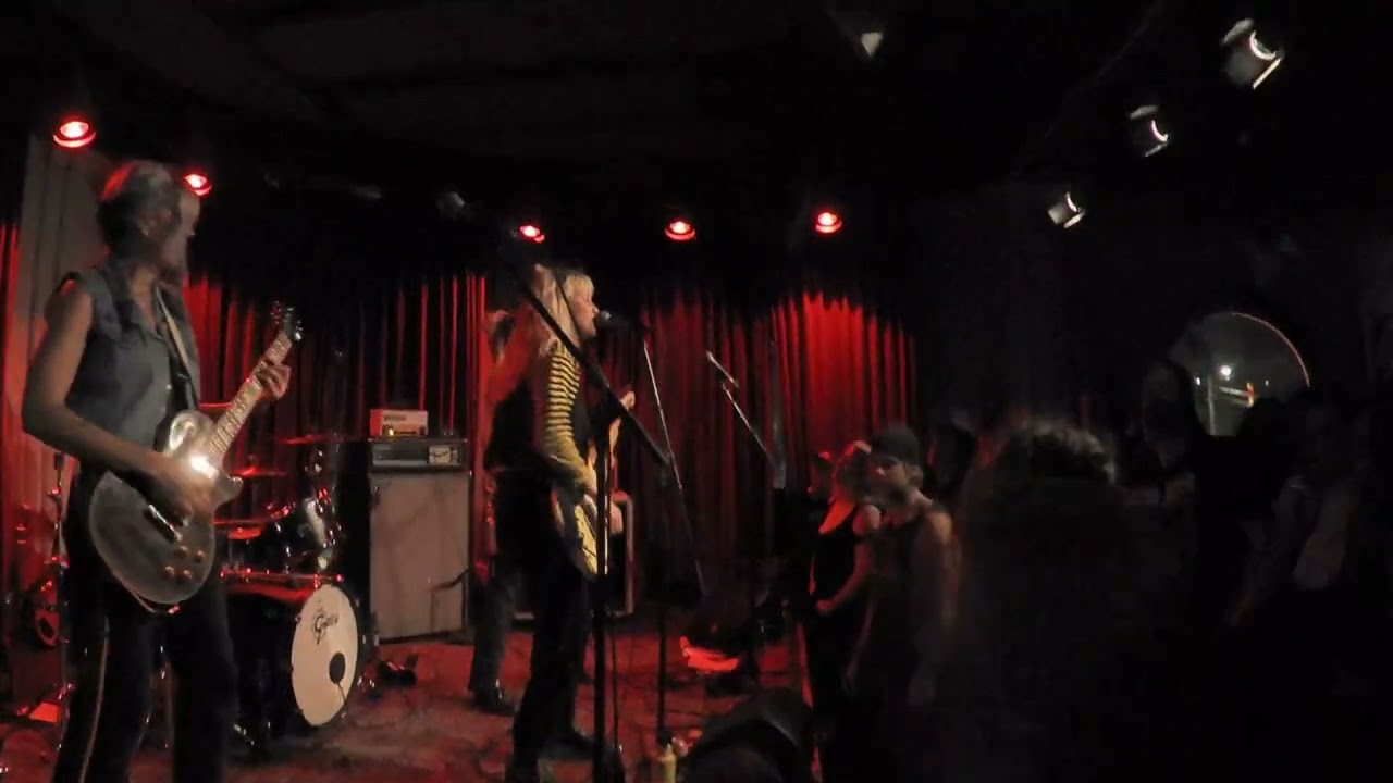 Sodakill - Headbang / Grunge Sommar / Ignore (Live at Pustervik)